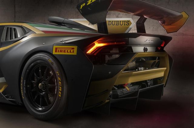 У Женеві показали спецверсію гоночного Lamborghini Huracan - фото 312922