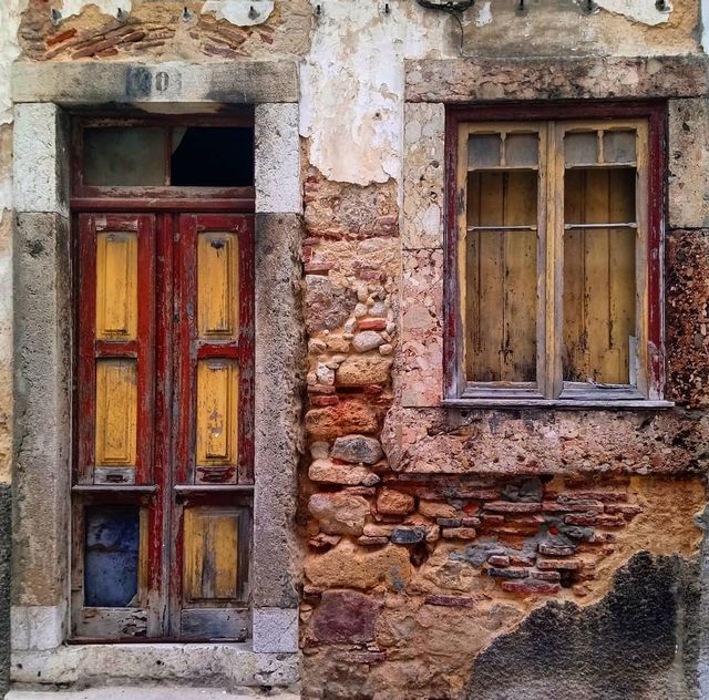 Не для туристів: занедбані місця Португалії, які повертає природа - фото 313041