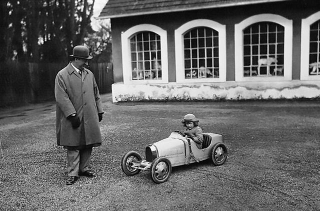 Bugatti показала електромобіль для дітей за 30 тисяч євро - фото 313506