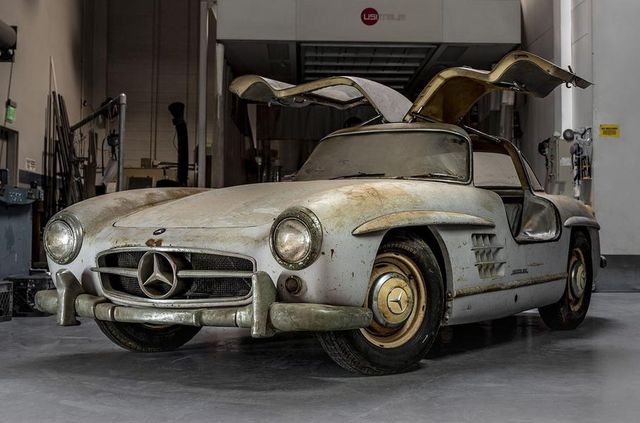 Простояв 60 років: у гаражі знайшли Mercedes-Benz 300SL Gullwing - фото 313942