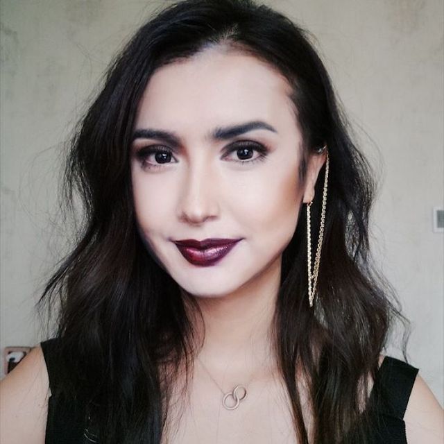 Китайська вчителька перетворюється у відомих людей: вражаючі фото - фото 313956