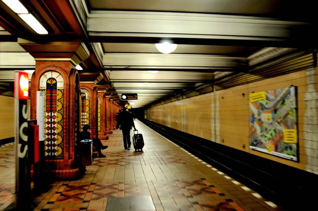 Чоловіків за покупку 'жіночого квитка' можуть оштрафувати - фото 314327