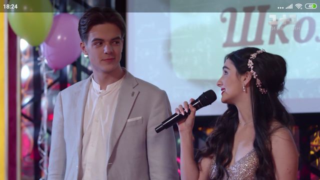 Тоха і Ната заспівали на випускному - фото 314569