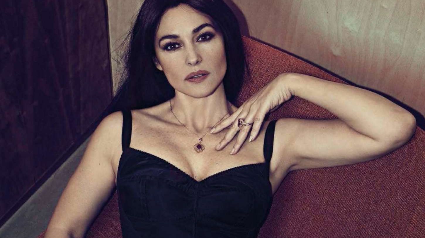 Моніка Белуччі знялася у спокусливій фотосесії