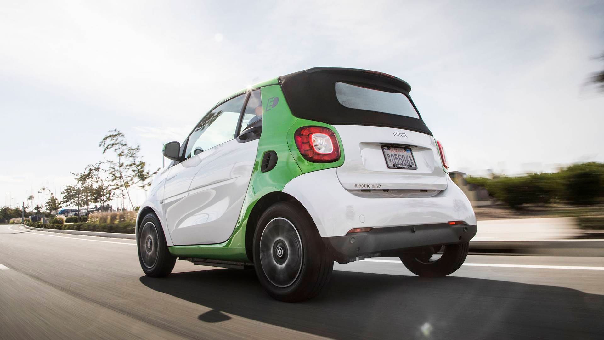 Smart розпродасть залишки авто з суттєвими знижками - фото 1