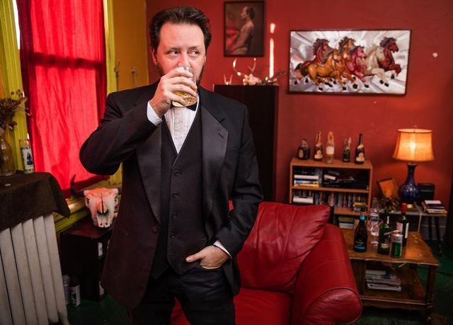 Журналіст спробував різні види алкоголю - фото 315050