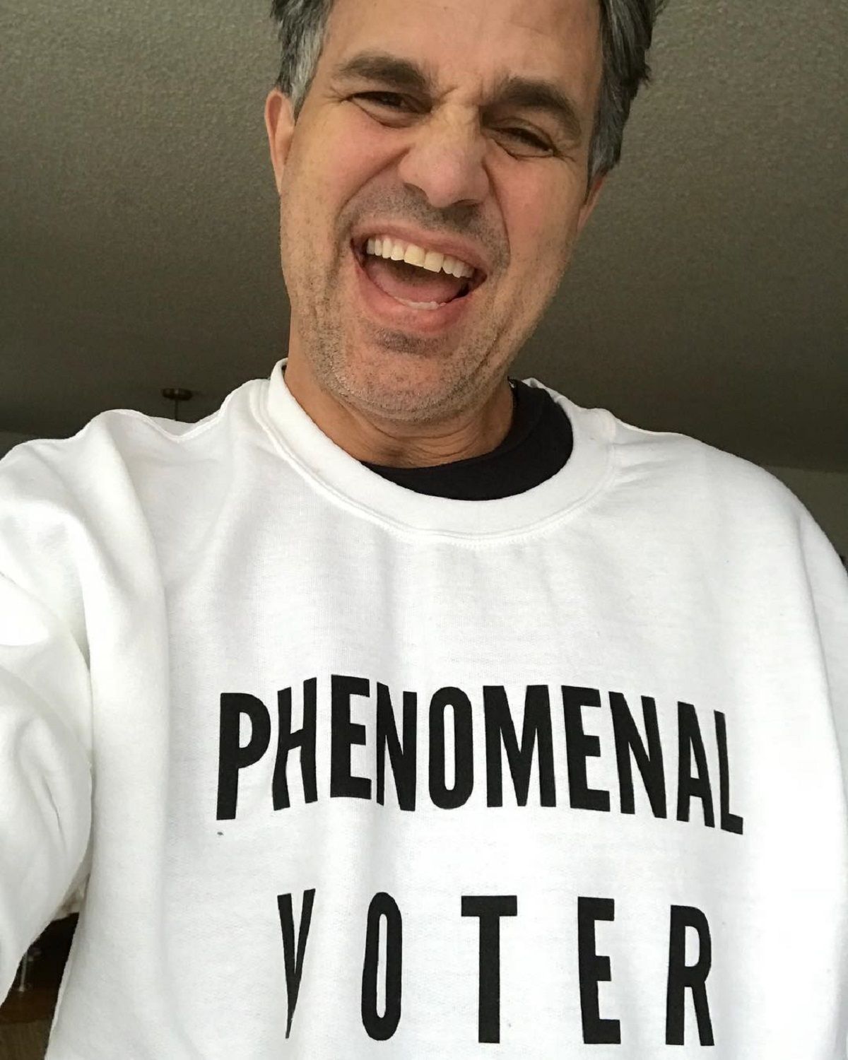 Марк Руффало потролив нових Месників - фото 1