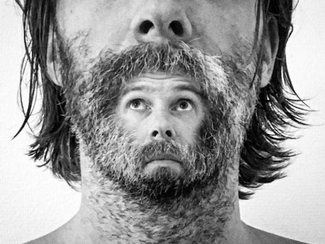 Чоловік показав, наскільки креативними можуть бути селфі - фото 315419