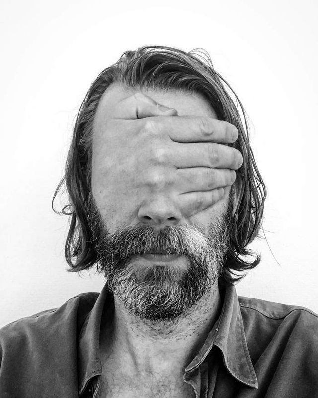 Чоловік показав, наскільки креативними можуть бути селфі - фото 315431