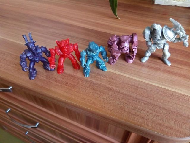 Тамагочі та фантики: дитячі іграшки з 90-х - фото 315632