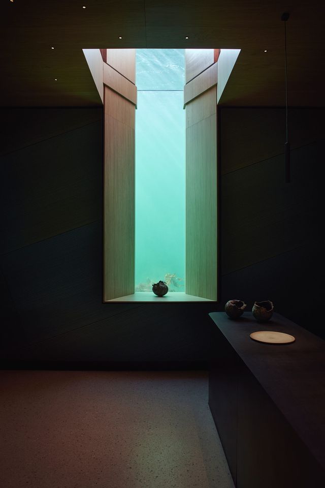 У Норвегії відкрився найбільший підводний ресторан Європи - фото 315705