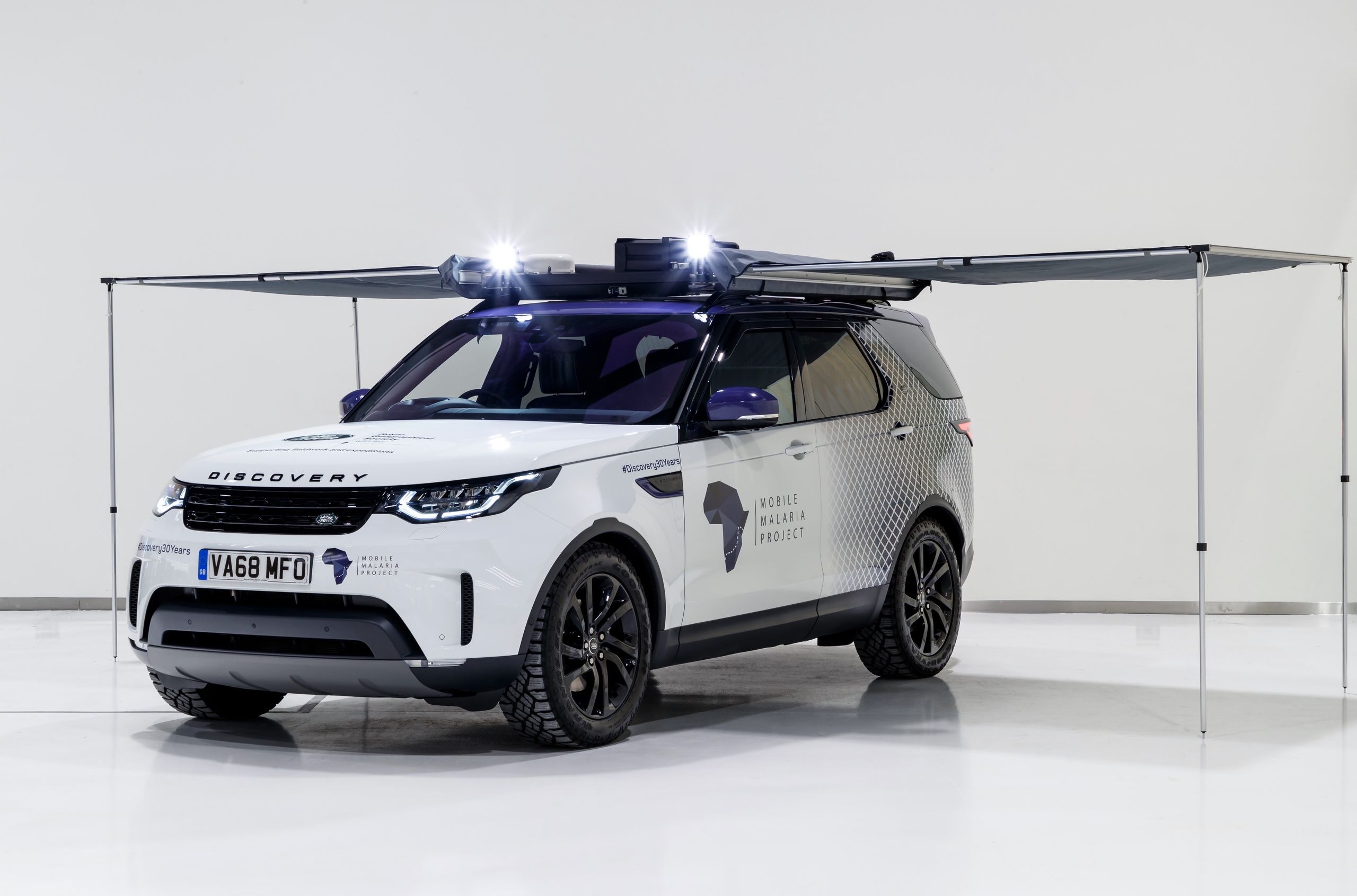 Land Rover Discovery відправлять в Африку для порятунку світу