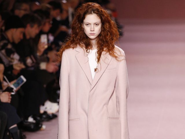 Всесвітньо відома топ-модель змінила стать: як вона виглядає зараз - фото 315908