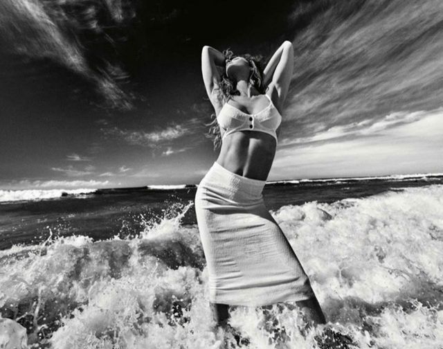 Жизель Бундхен знялась в розкішній фотосесії для глянцю - фото 316002