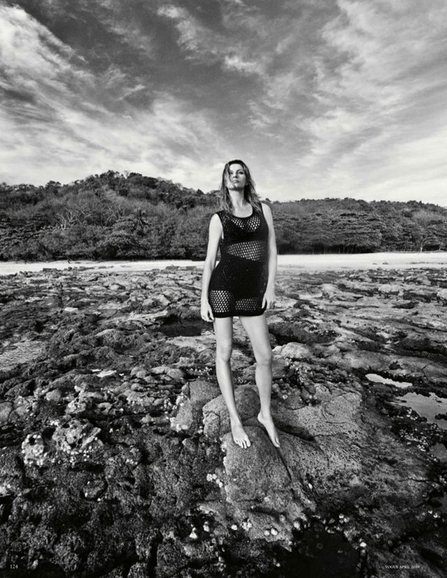 Жизель Бундхен знялась в розкішній фотосесії для глянцю - фото 316014