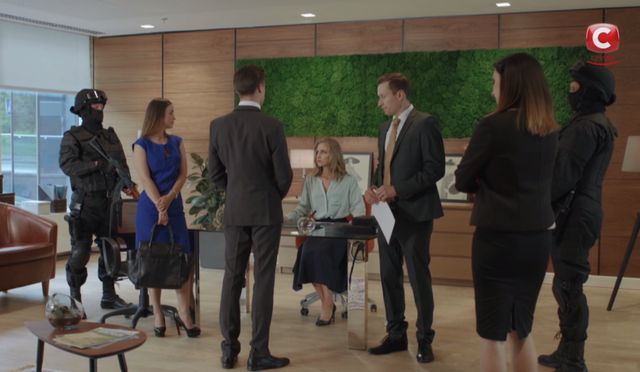 Компанія Зої в небезпеці - фото 316065