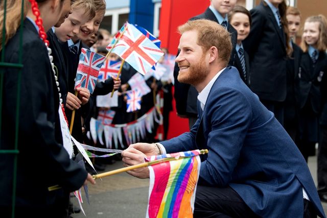 Діти не повірили, що принц Гаррі – справжній, і ось чому - фото 316192