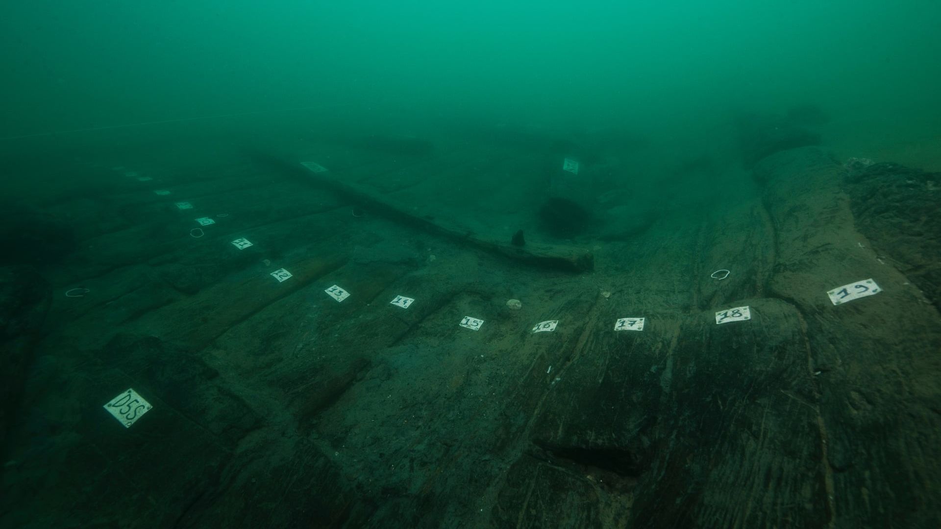 На дні Ніла виявили старовинний корабель