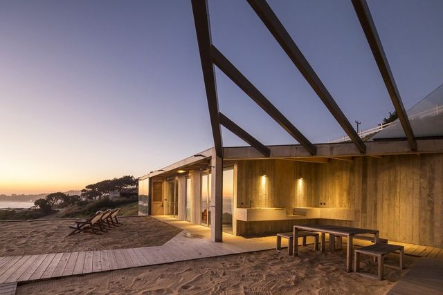 У Чилі з'явився дім мрії на березі океану: яскраві фото - фото 316603