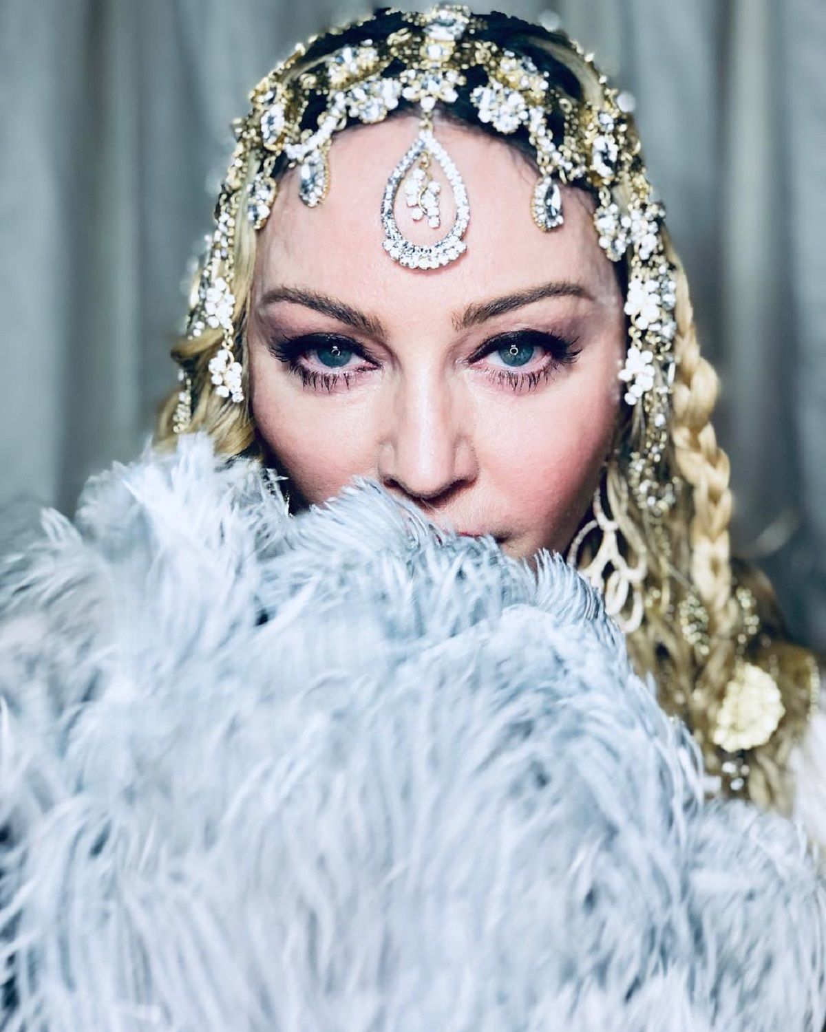 Білявка чи брюнетка: Мадонна розкрила таємницю своєї зачіски