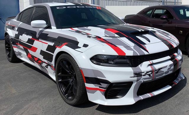 Dodge зробив надзвичайно широкий Charger - фото 316728