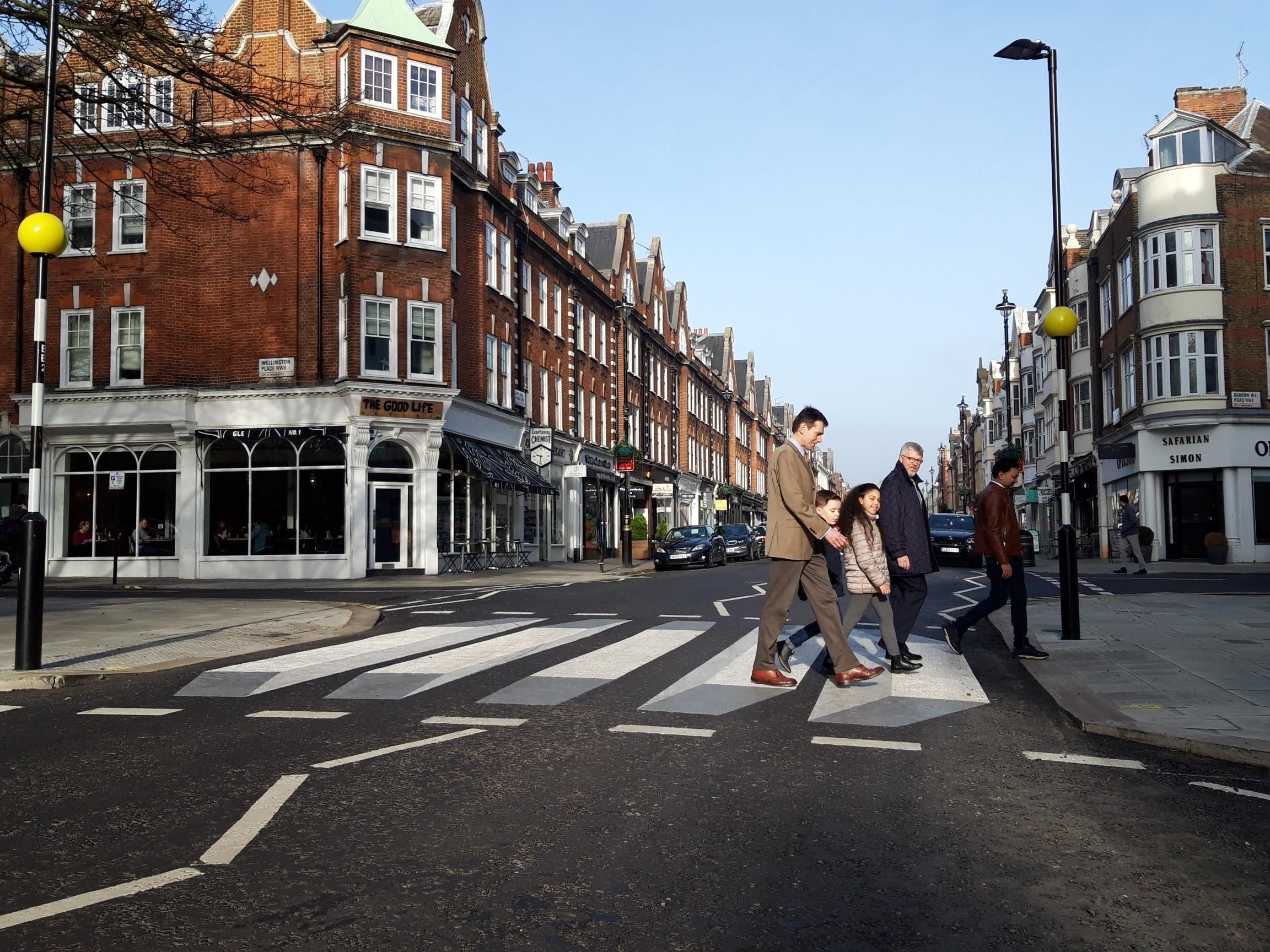 3D-зебра: У Лондоні з'явився крутий пішохідний перехід