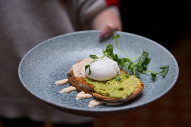 Віддайте перевагу не вельми яскравому посуду - фото 317097