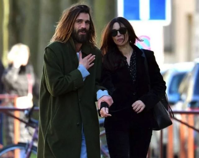 Сексуальна Моніка Белуччі засвітилася на побаченні з 36-річним художником - фото 317156