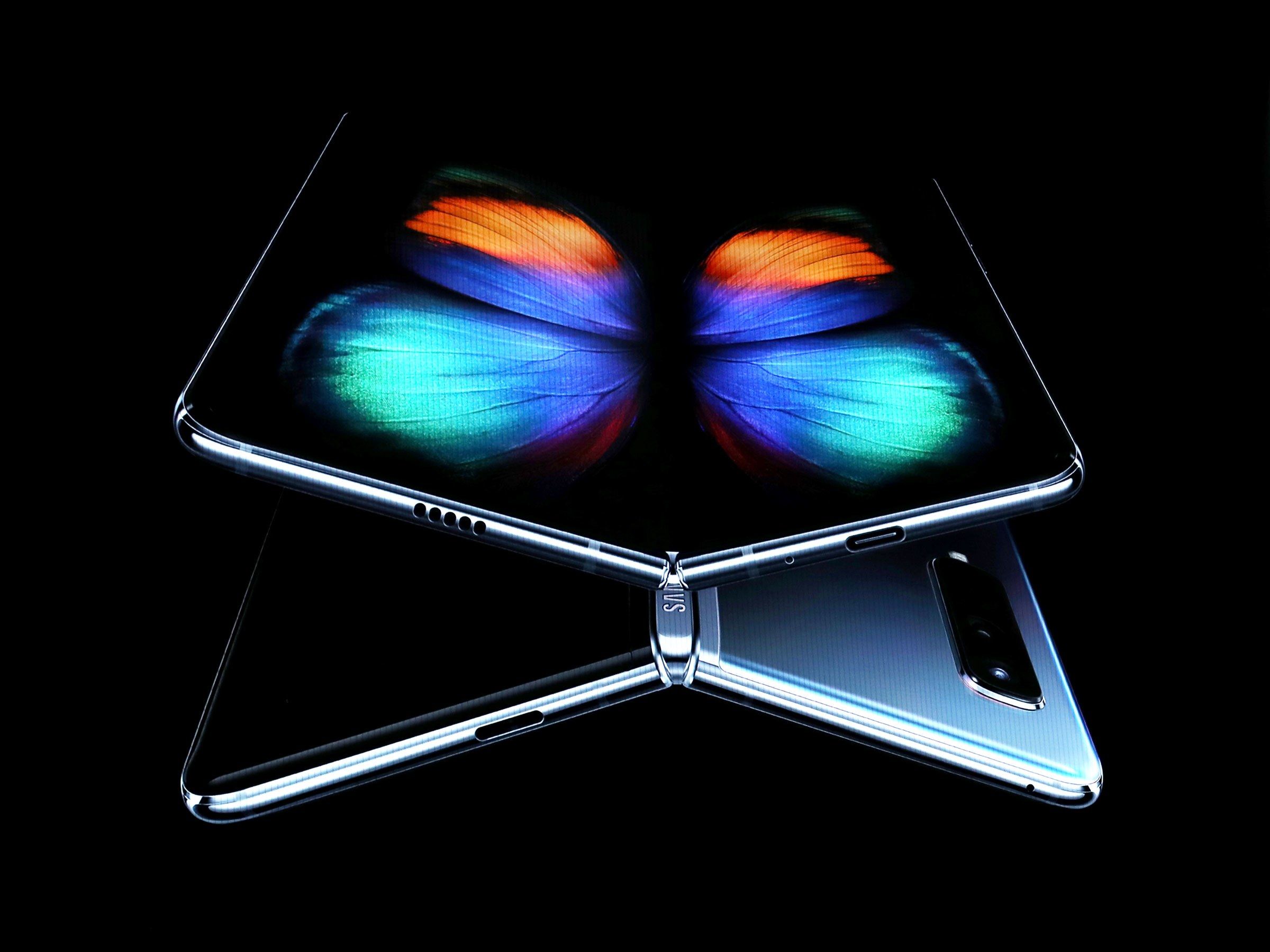 Дисплей Samsung Galaxy Fold випробували на міцність
