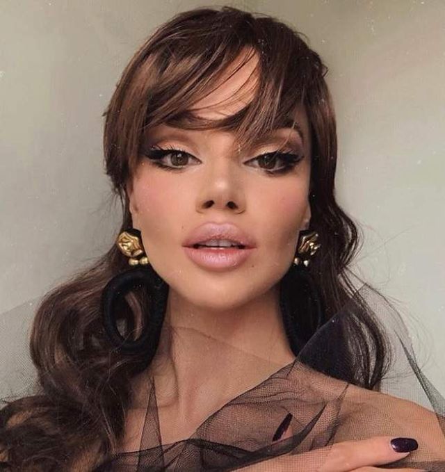 Instagram підкорила дівчина, схожа на іншопланетянку - фото 317510