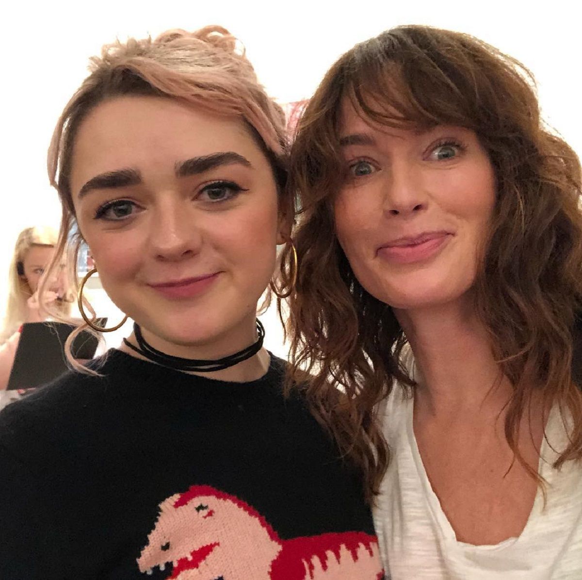 Зірка Гри престолів нецензурно облаяла своїх підписників: відео