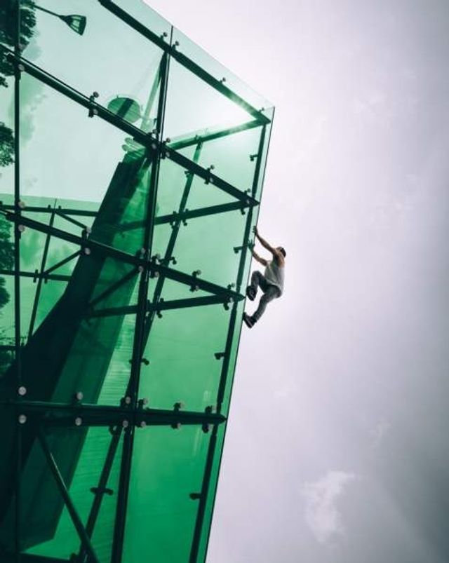 Цей фотограф подорожує світом у пошуках незвичайної архітектури - фото 317758