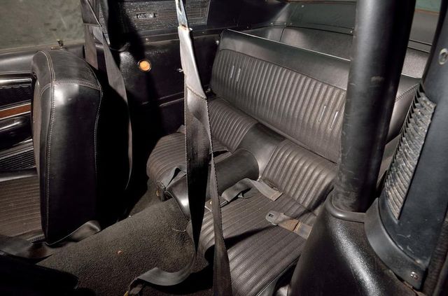 40 років припадав пилом: Shelby GT500 піде з молотка - фото 318196