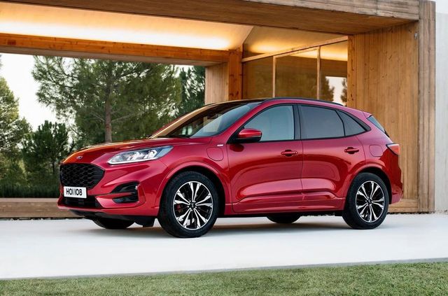 Представлений оновлений кросовер Ford Kuga: платформа від Focus і гібридні модифікації - фото 318598