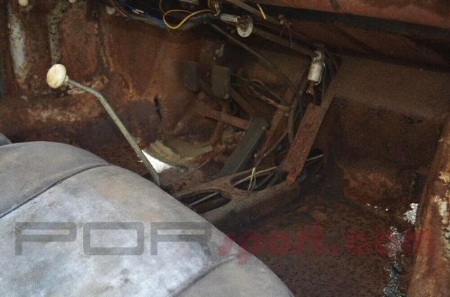 Заржавілий Porsche 356 оцінили дорожче, ніж новенький Cayenne - фото 318944