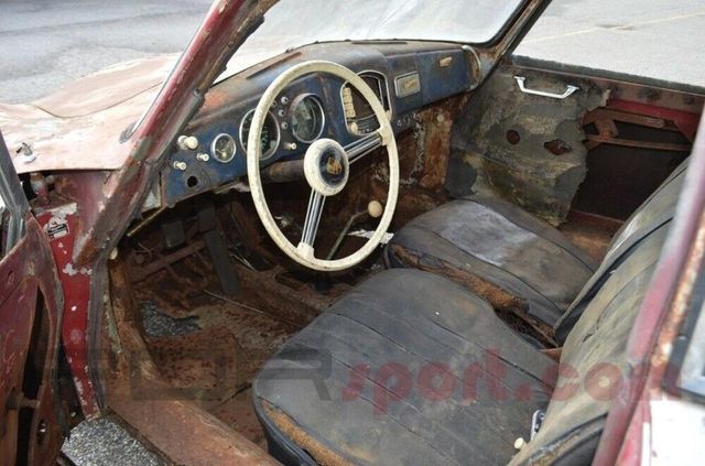 Заржавілий Porsche 356 оцінили дорожче, ніж новенький Cayenne - фото 318947