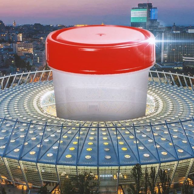 Сцикуни: смішні меми, як Порошенко та Зеленський аналізами мірялися - фото 319071