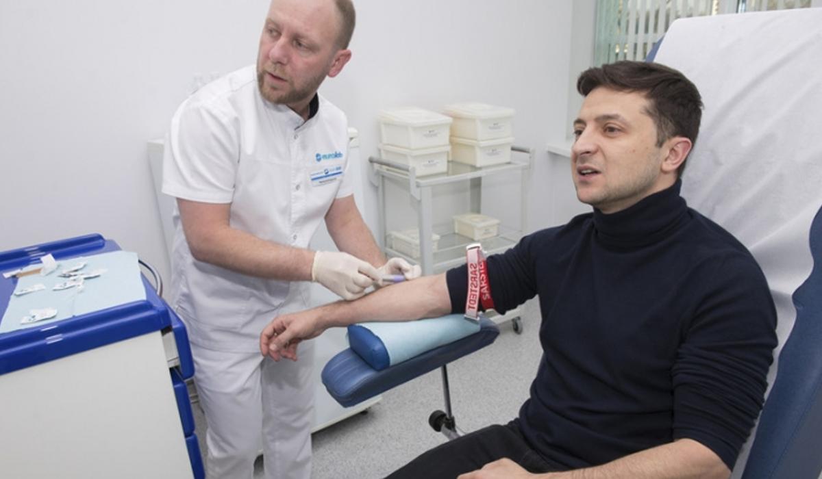 Як Зеленський здавав кров - фото 1