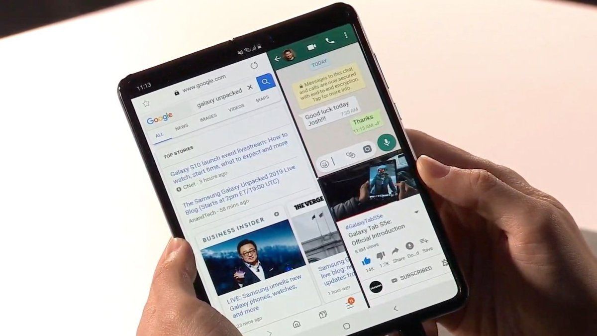 Складаний флагман Samsung показали на живому відео