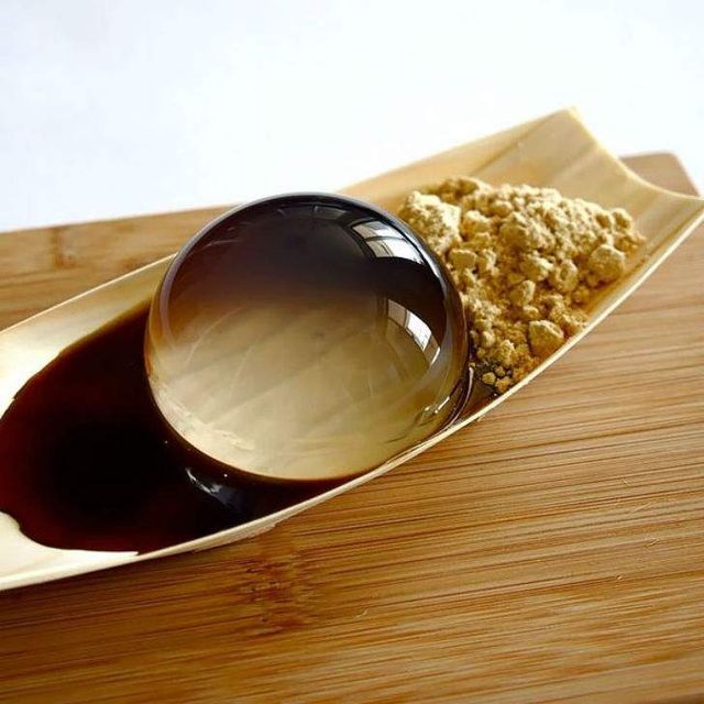 Незвичайні десерти, які можна спробувати тільки в Японії - фото 319716