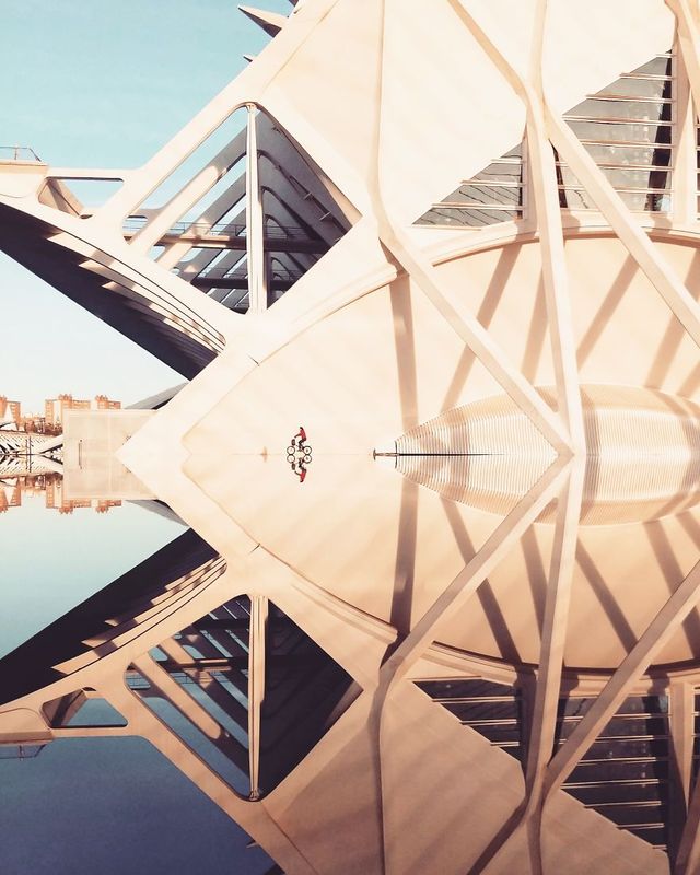 Мандрівник показує світ з нових ракурсів: захопливі фото - фото 319833