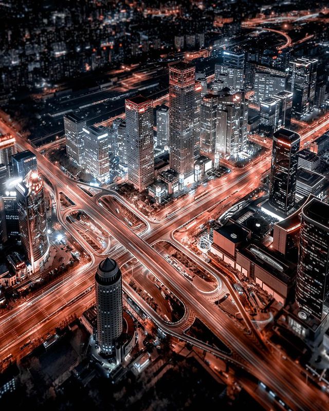 Вуличні фото китайця змушують затримати погляд: яскраві кадри - фото 320105