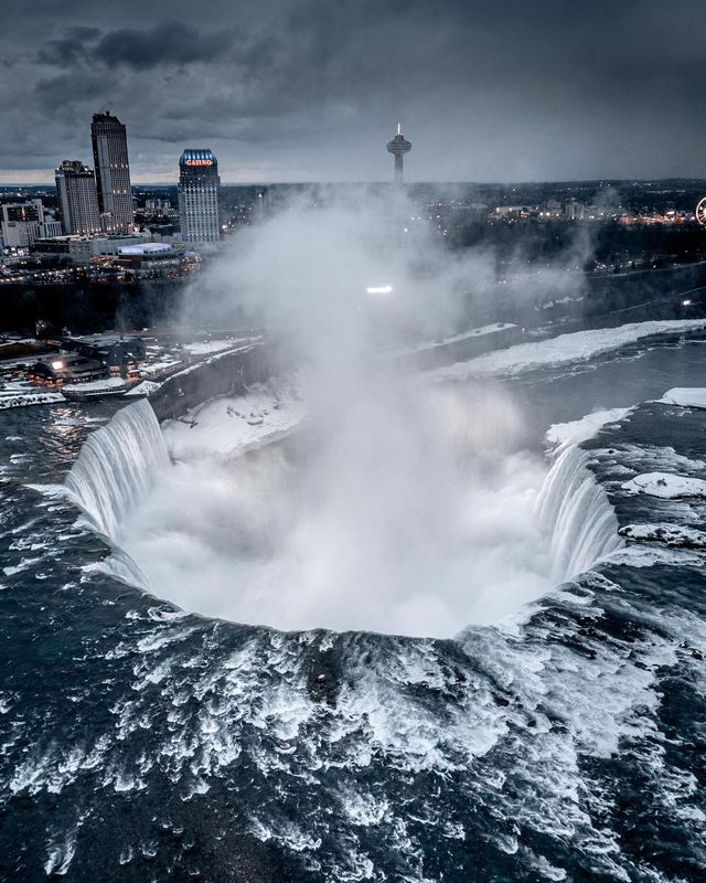 Вуличні фото китайця змушують затримати погляд: яскраві кадри - фото 320109