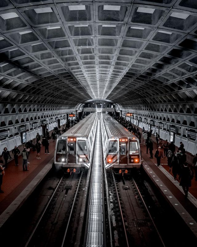 Вуличні фото китайця змушують затримати погляд: яскраві кадри - фото 320114