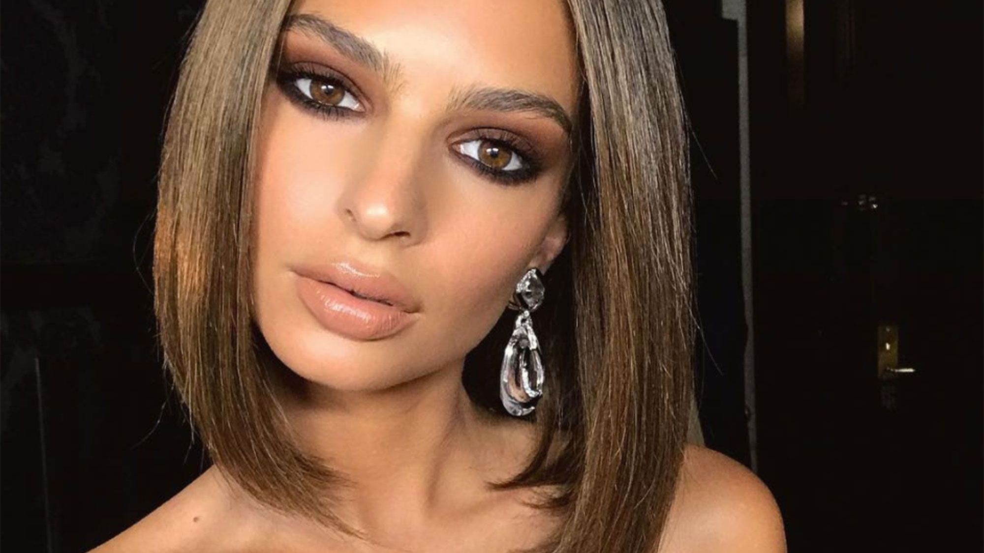 Емілі Ратажковскі пройшлася вулицями Нью-Йорка у екстремальному міні