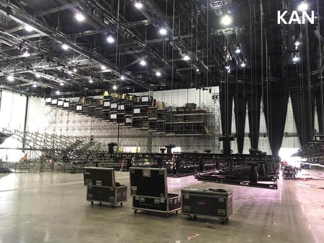 У Тель-Авіві почали монтувати сцену для Євробачення 2019: перші фото - фото 320695