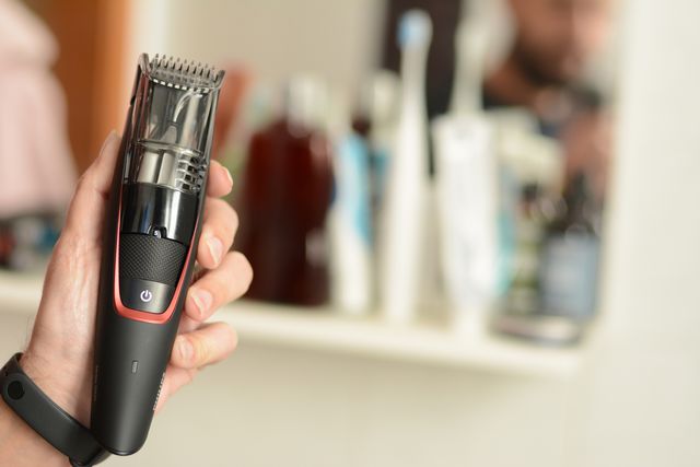 Тример зручно тримати в руках - фото 321085