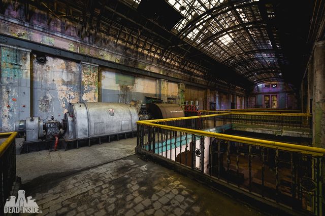 Як виглядає одна із найбільших забутих електростанцій Польщі: вражаючі фото - фото 321320