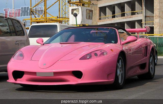 У Києві бачили тюнінгований спорткар на базі Ferrari - фото 321418