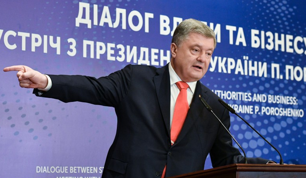 Порошенко процитував монолог Зеленського із серіалу Слуга народу